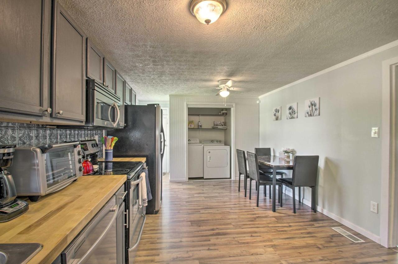 Dog-Friendly Fayetteville Home With Hot Tub! エクステリア 写真