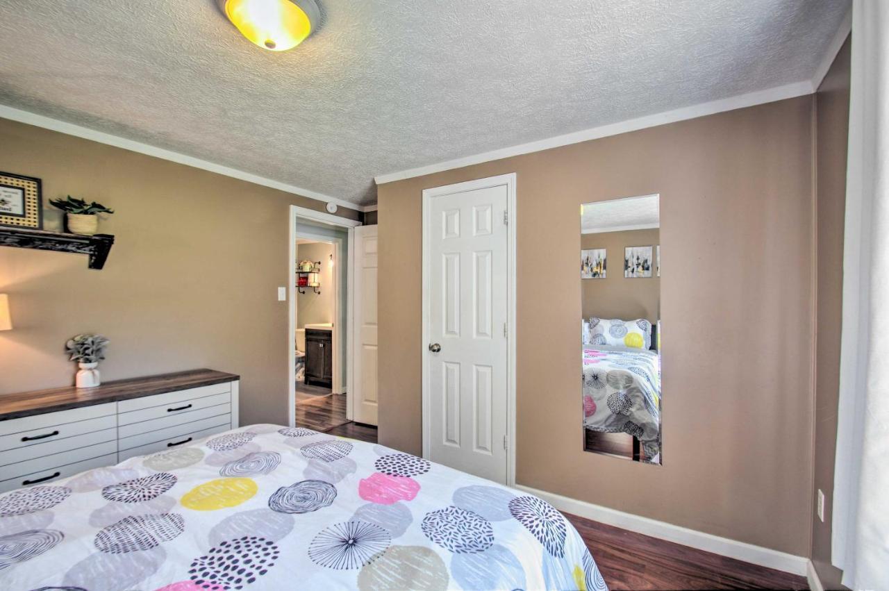 Dog-Friendly Fayetteville Home With Hot Tub! エクステリア 写真