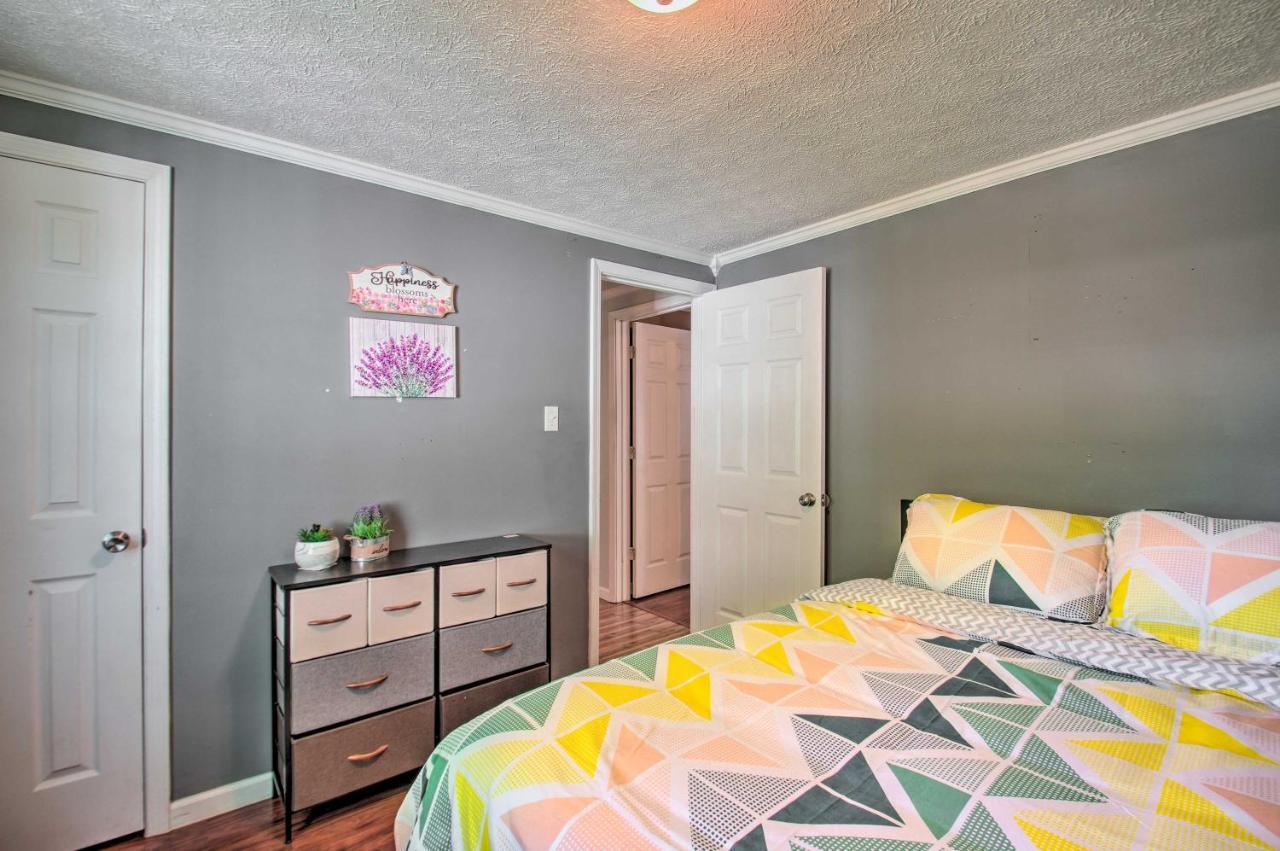 Dog-Friendly Fayetteville Home With Hot Tub! エクステリア 写真