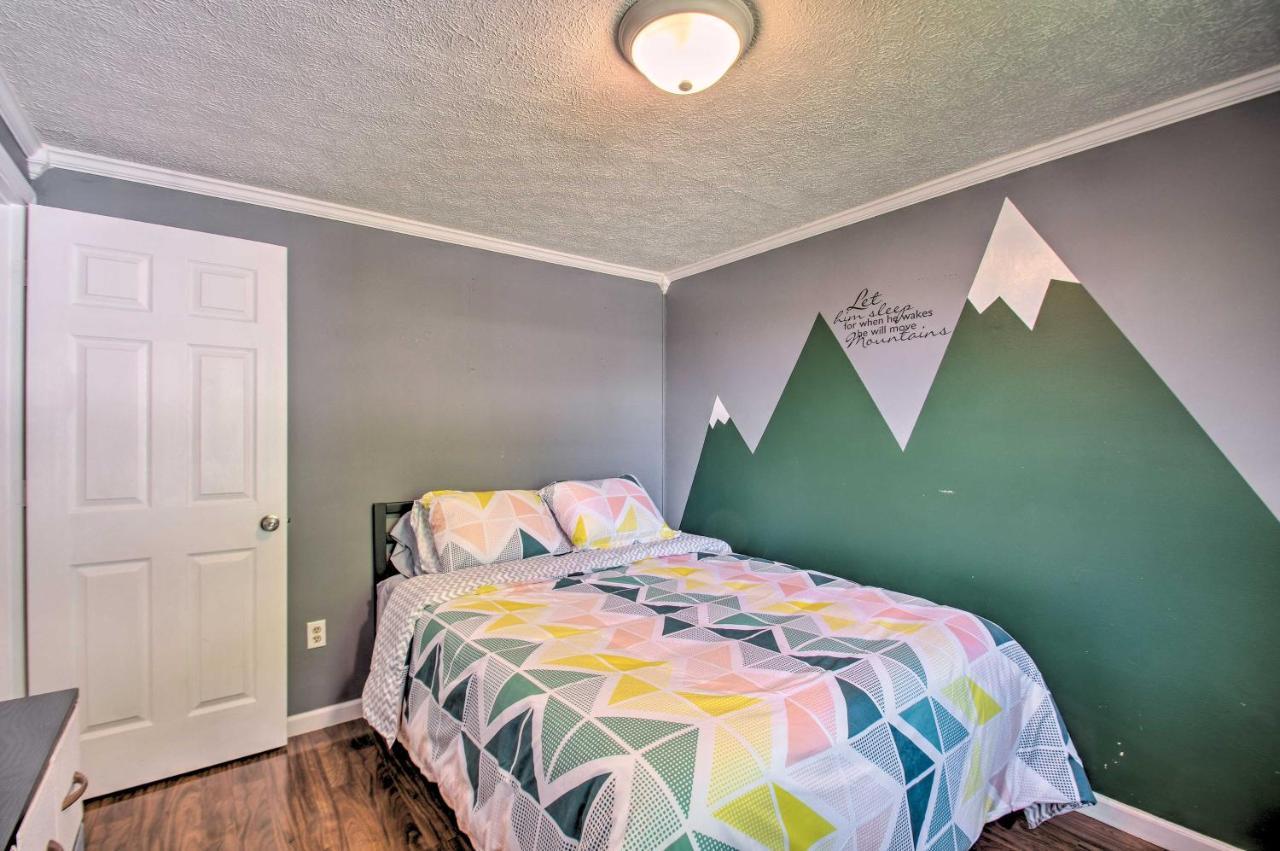 Dog-Friendly Fayetteville Home With Hot Tub! エクステリア 写真