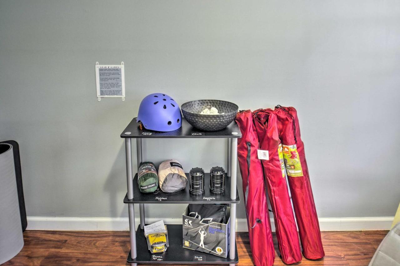 Dog-Friendly Fayetteville Home With Hot Tub! エクステリア 写真