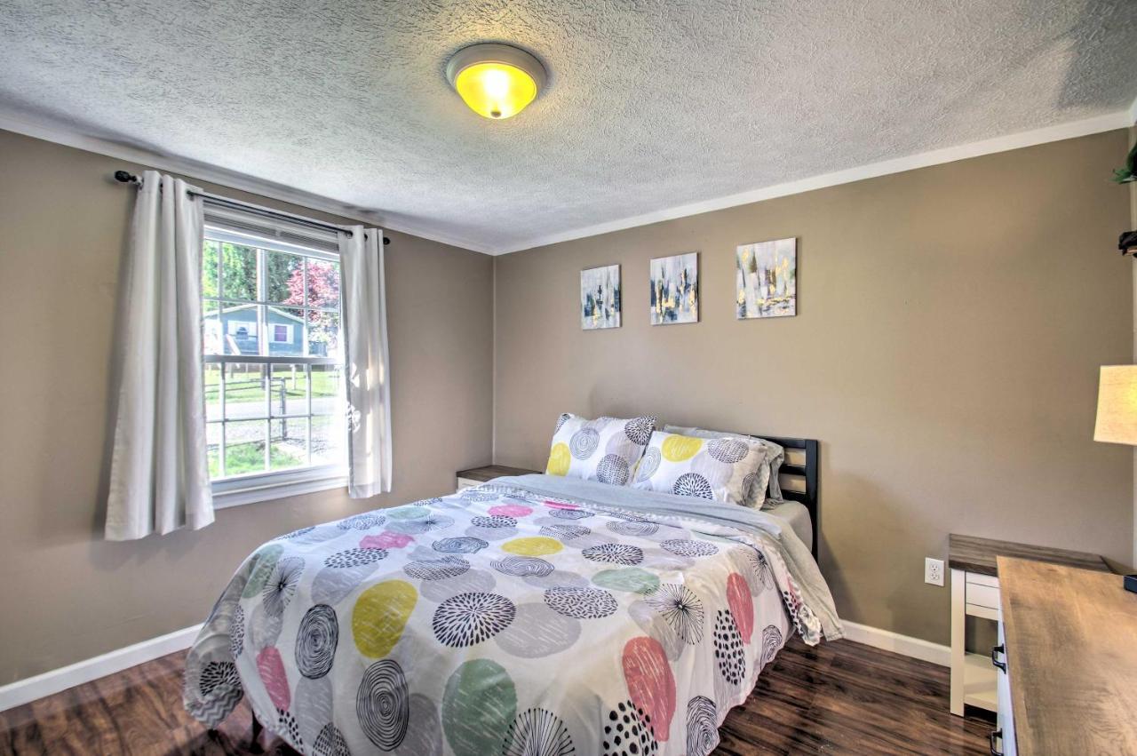 Dog-Friendly Fayetteville Home With Hot Tub! エクステリア 写真